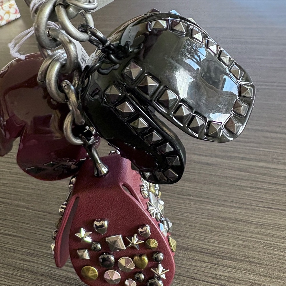 Coach Tea Rose Bag Charm Studded Black Burgundy 2017 - Picture 4 of 8